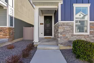 9747 N Ashgrove Ln, Highland, UT 84003 - Photo 4