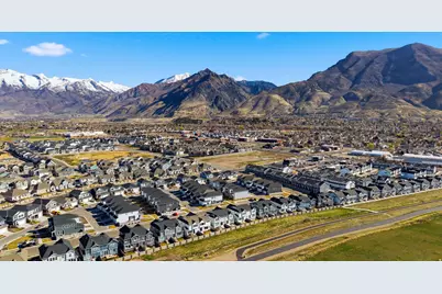 9747 N Ashgrove Ln, Highland, UT 84003 - Photo 46