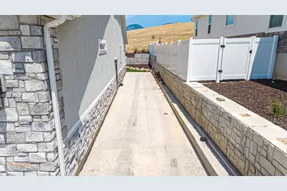872 W Union Bench Dr, Mapleton, UT 84664 - Photo 30