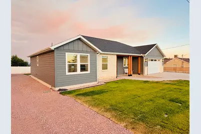 141 S 100 W, Blanding, UT 84511 - Photo 28