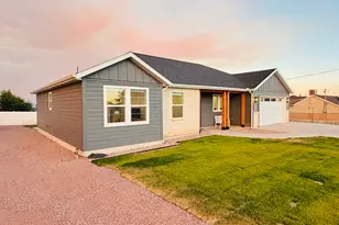 141 S 100 W, Blanding, UT 84511 - Photo 28