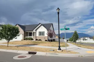 2944 S Preening Wy, Saratoga Springs, UT 84045 - Photo 2