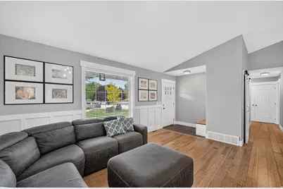 13069 S 3040 W, Riverton, UT 84065 - Photo 6