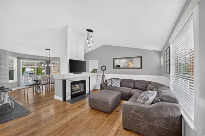 13069 S 3040 W, Riverton, UT 84065 - Photo 4