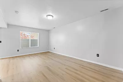 652 W 800 N #58, Clinton, UT 84015 - Photo 6