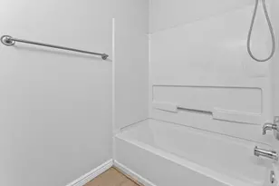 652 W 800 N, Clinton, UT 84015 - Photo 16