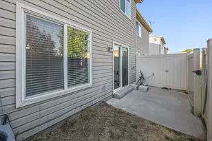 652 W 800 N, Clinton, UT 84015 - Photo 4