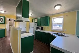 2491 N Hwy 89, Pleasant View, UT 84404 - Photo 24