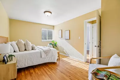 7022 S 2825 E, Cottonwood Heights, UT 84121 - Photo 14