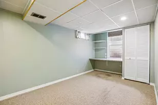 7022 S 2825 E, Cottonwood Heights, UT 84121 - Photo 24