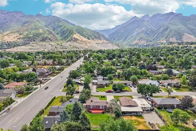 7022 S 2825 E, Cottonwood Heights, UT 84121 - Photo 34