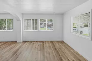 975 E 6600 S, Uintah, UT 84405 - Photo 6