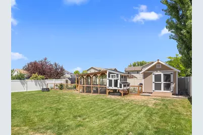 1678 W 600 N, Clinton, UT 84015 - Photo 32