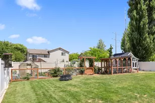 1678 W 600 N, Clinton, UT 84015 - Photo 42