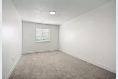 7284 N Silver Creek Way, Eagle Mountain, UT 84005 - Photo 22