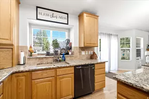 882 N 3625 W, Layton, UT 84041 - Photo 10