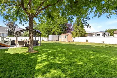 882 N 3625 W, Layton, UT 84041 - Photo 34