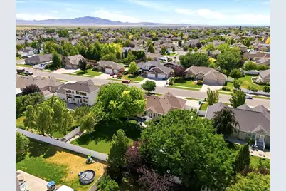 882 N 3625 W, Layton, UT 84041 - Photo 42