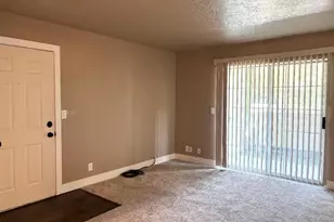 1212 E Waterside Cv, Cottonwood Heights, UT 84047 - Photo 4