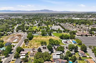 193 S Talbot Dr, Layton, UT 84041 - Photo 36