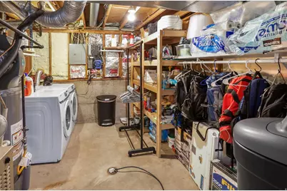193 S Talbot Dr, Layton, UT 84041 - Photo 26
