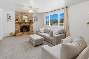 193 S Talbot Dr, Layton, UT 84041 - Photo 2
