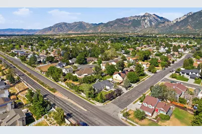 1317 E Knollwood Dr, Sandy, UT 84092 - Photo 70