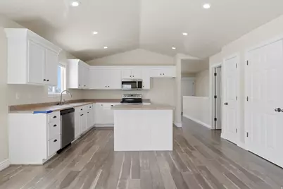 742 N 420 W, Santaquin, UT 84655 - Photo 6