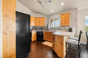 1249 W Cambria Way N, Pleasant Grove, UT 84062 - Photo 4