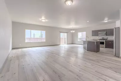 621 W Life Dr, Bluffdale, UT 84065 - Photo 8