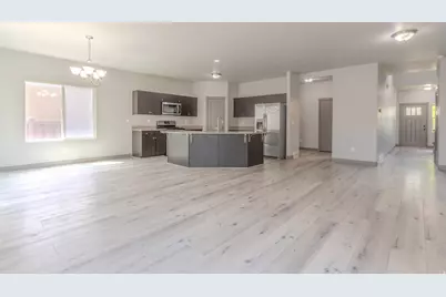 621 W Life Dr, Bluffdale, UT 84065 - Photo 10
