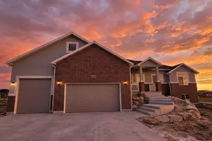 2543 W 3100 N, Farr West, UT 84404 - Photo 2