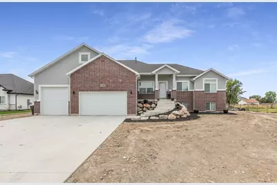 2543 W 3100 N, Farr West, UT 84404 - Photo 1