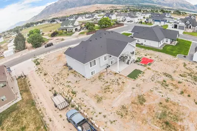 2543 W 3100 N, Farr West, UT 84404 - Photo 38