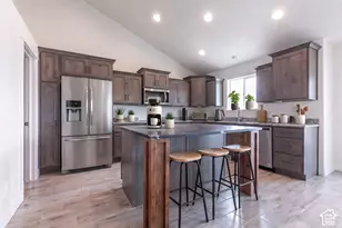 2543 W 3100 N, Farr West, UT 84404 - Photo 4