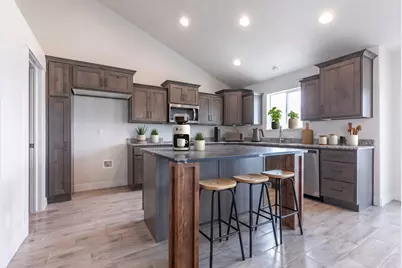 2543 W 3100 N, Farr West, UT 84404 - Photo 6