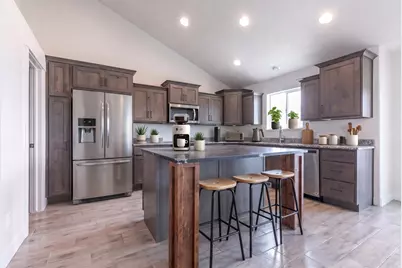 2543 W 3100 N, Farr West, UT 84404 - Photo 4