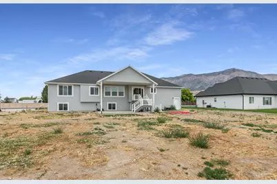 2543 W 3100 N, Farr West, UT 84404 - Photo 36
