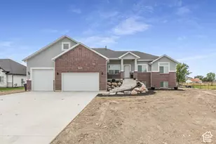 2543 W 3100 N, Farr West, UT 84404 - Photo 2