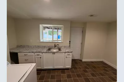 10544 S Clearview Dr, Sandy, UT 84070 - Photo 16