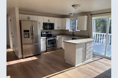 10544 S Clearview Dr, Sandy, UT 84070 - Photo 4