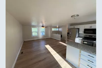 10544 S Clearview Dr, Sandy, UT 84070 - Photo 6