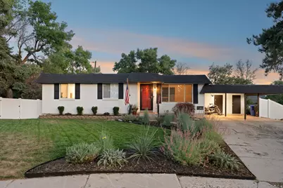 2562 E Dolce Vita Ct S, Cottonwood Heights, UT 84121 - Photo 2