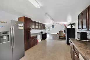 1076 W 600 N, Orem, UT 84057 - Photo 10