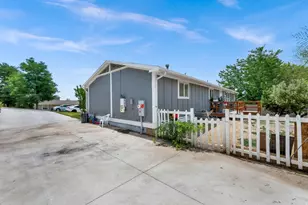 1076 W 600 N, Orem, UT 84057 - Photo 26
