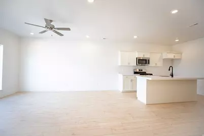 520 W 1875 N, Harrisville, UT 84404 - Photo 4