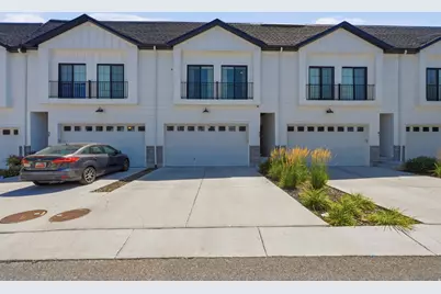 57 S McCall Ln, Farmington, UT 84025 - Photo 2