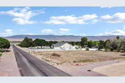 419 E 700 S #14, Monroe, UT 84754 - Photo 4