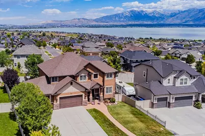 304 W Stillwater Dr S, Saratoga Springs, UT 84045 - Photo 1