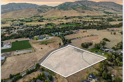 8867 E Eagle Way #6, Huntsville, UT 84317 - Photo 2